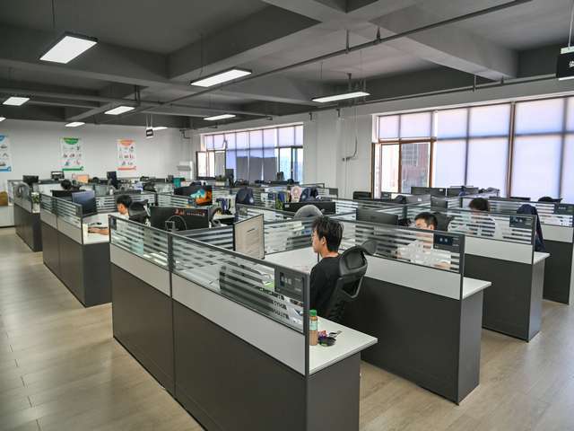 上海7寸工业电阻触摸液晶显示器哪家好